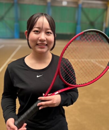 クラージュテニス 吉野　美桜
